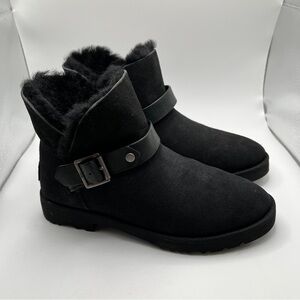 NWOB UGG Women’s Timely Short Buckle Boots In Black Sz 5 New
